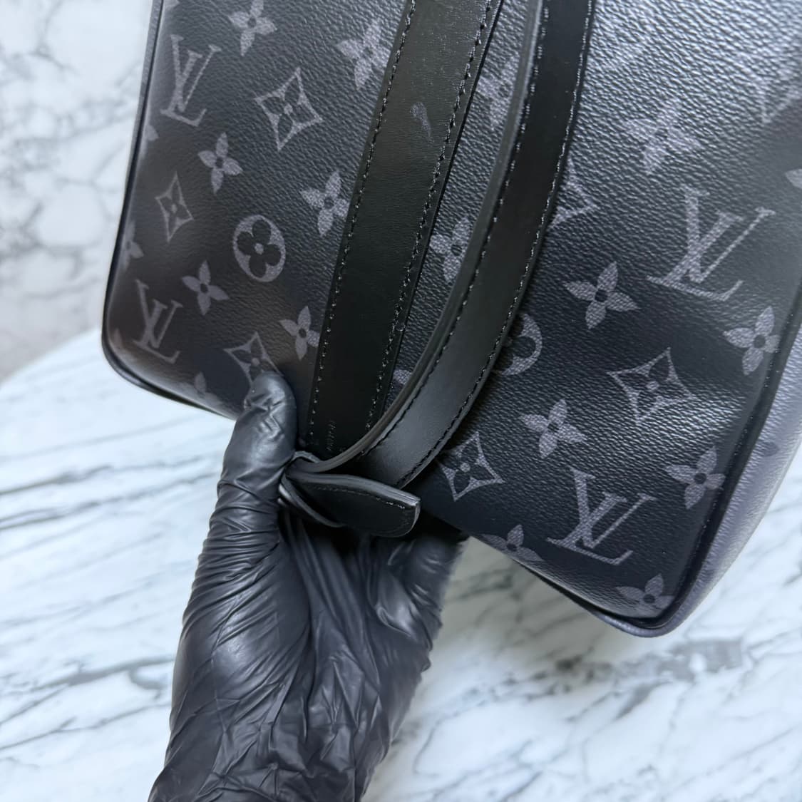 루이비통 이클립스 리버스 반둘리에 키폴 크로스백 보스턴백
50사이즈  상품이미지5