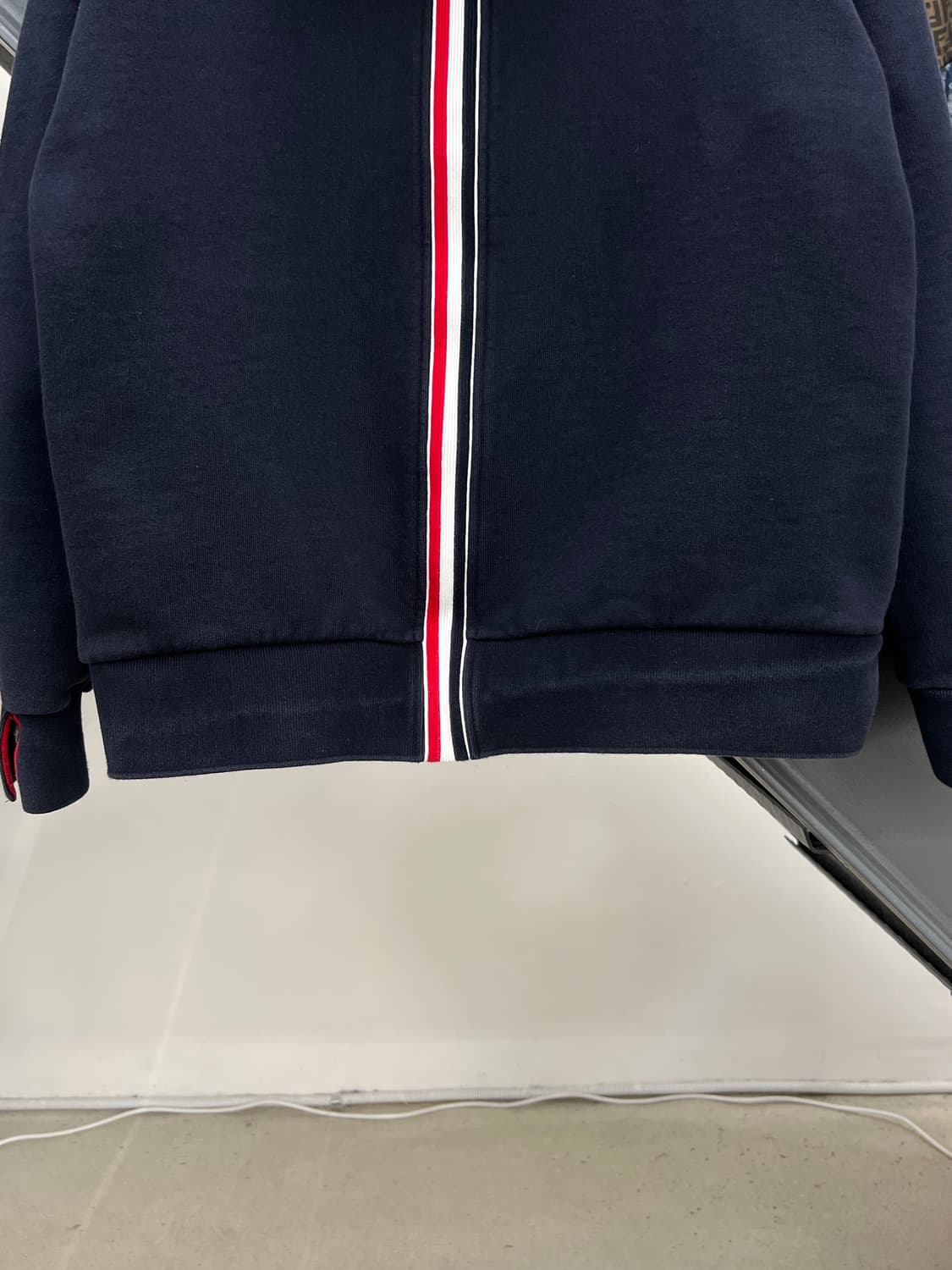 톰브라운 네이비 백삼선 후드티셔츠 상품이미지9