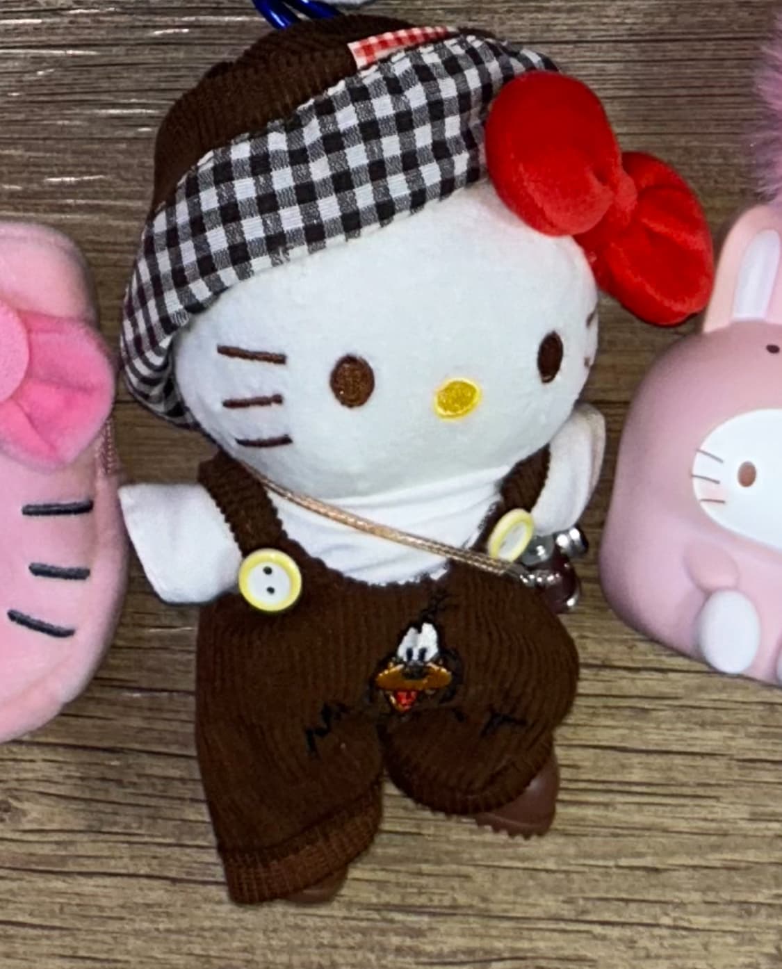 멜빵 브라운 키티 키링 상품이미지1