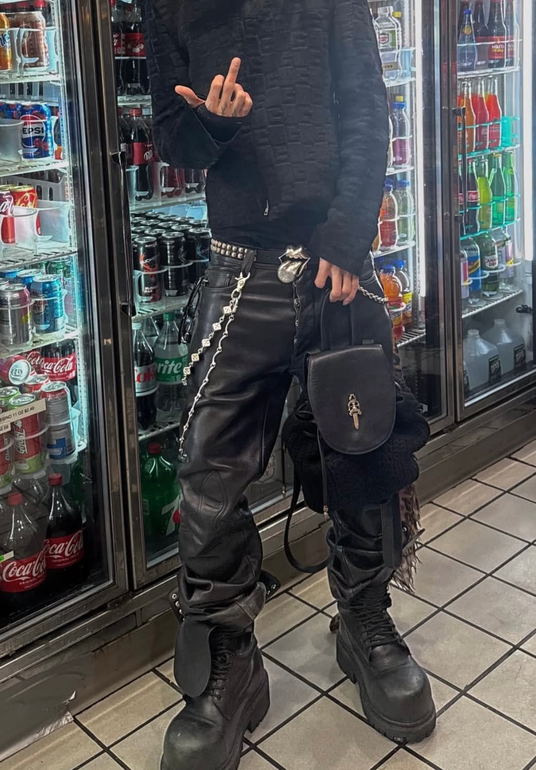 [ 43 ] 발렌시아가 스톰퍼 하이 런웨이 부츠 상품이미지1