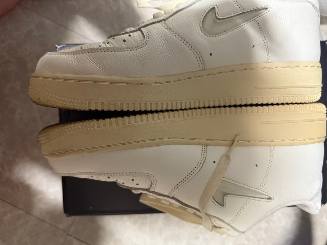 265사이즈 나이키 에어포스 로우 프리미엄 빈티지 세일 상품이미지4