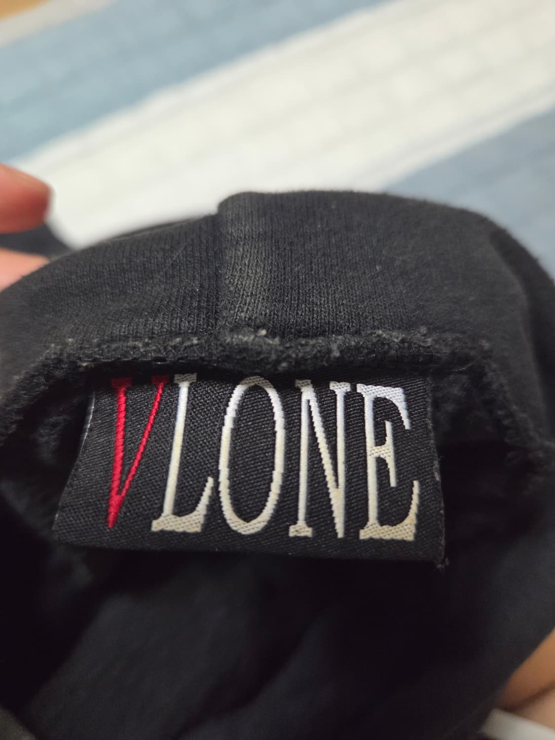 Vlone 초판 후드 상품이미지4