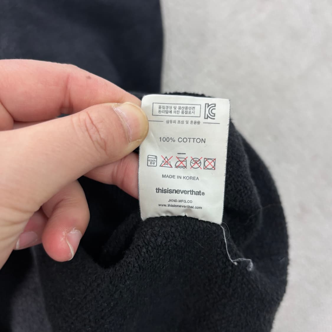 105 디스이즈네버댓 빅로고 후드티 상품이미지5