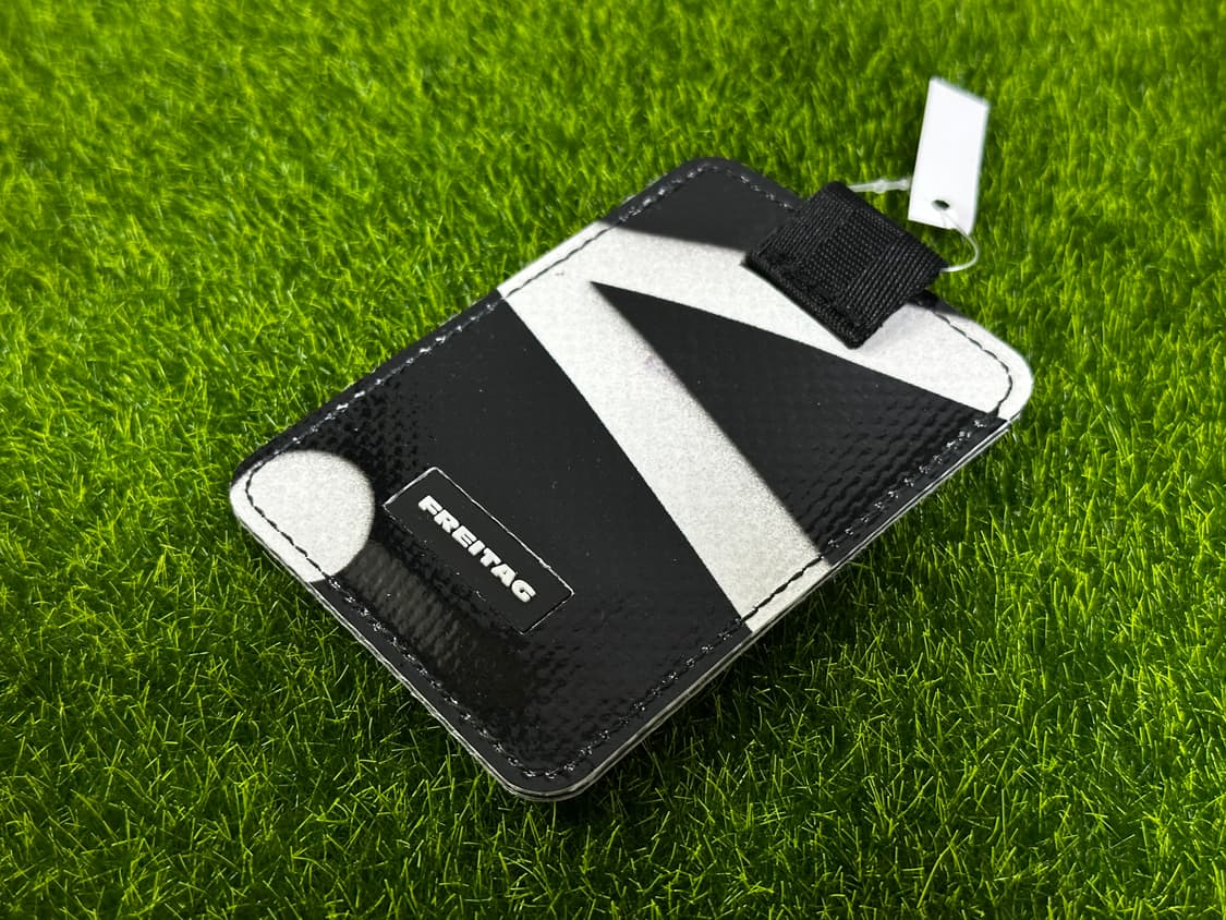 [새상품] 프라이탁 희귀 유광 검흰 저스틴 #freitag 상품이미지3