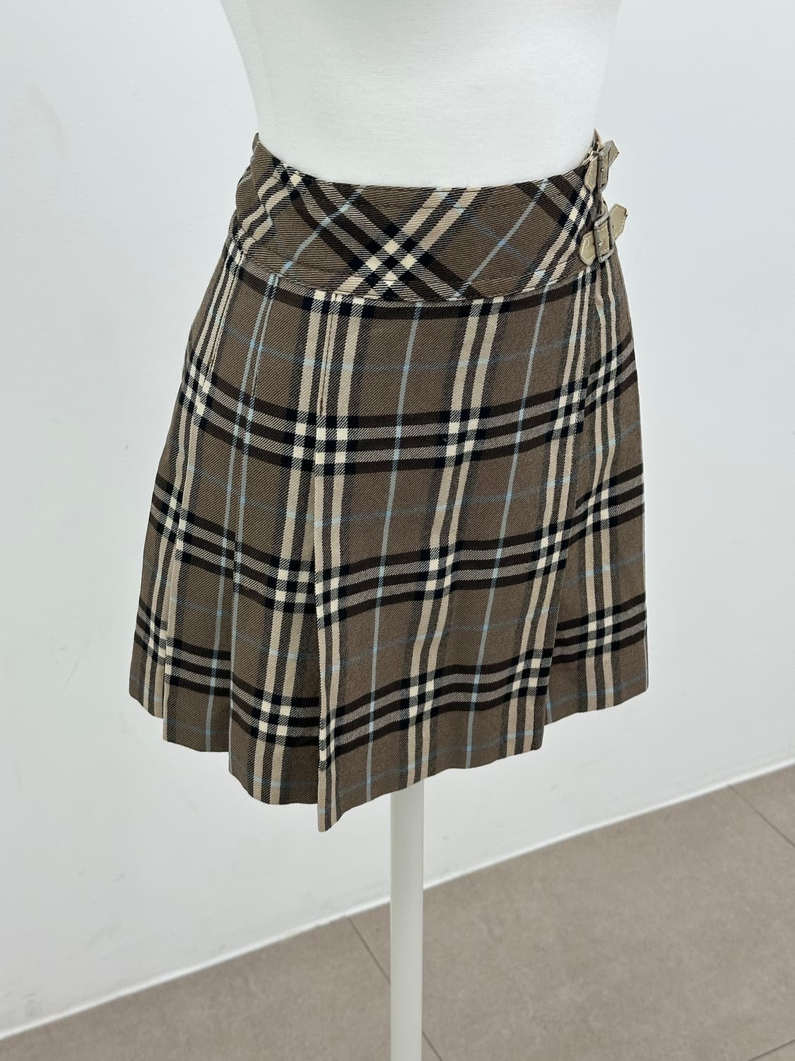 버버리 블루라벨 플리츠 랩스커트 36 상품이미지2