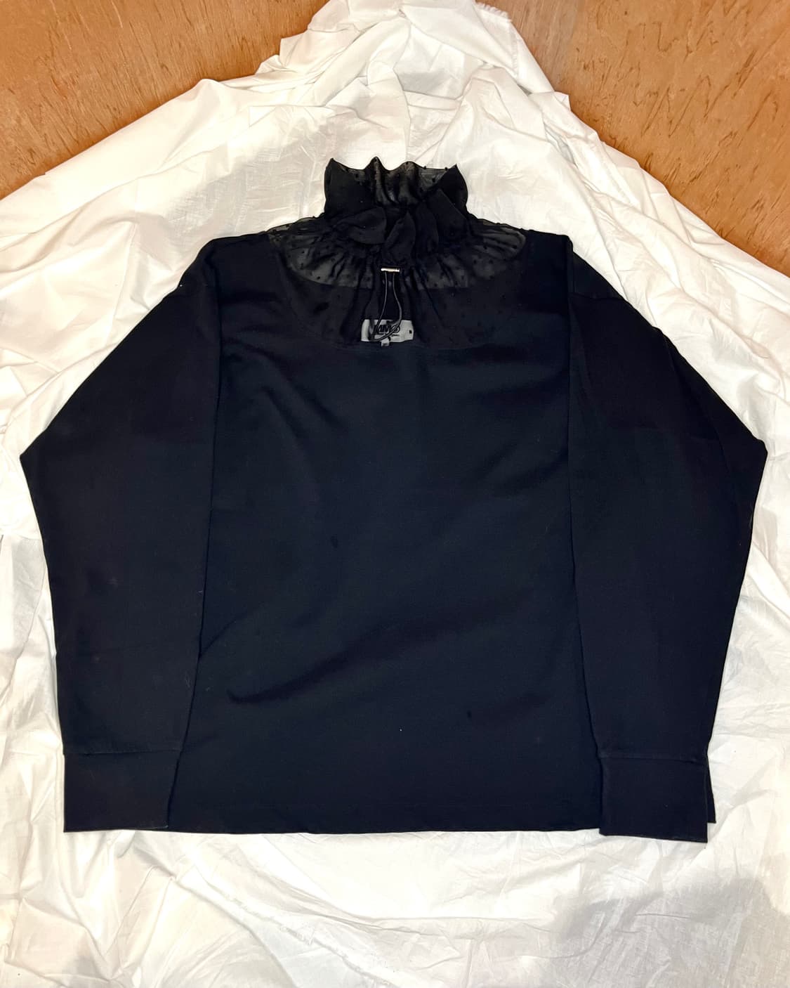 엠엠식스 메종마르지엘라 튤 러플 칼라 블랙 롱슬리브 탑 상품이미지2