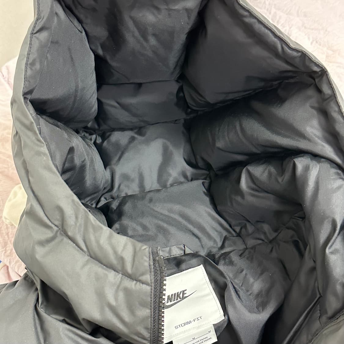 (새상품 급) 나이키 스톰핏 패딩 m사이즈 팝니다 상품이미지5