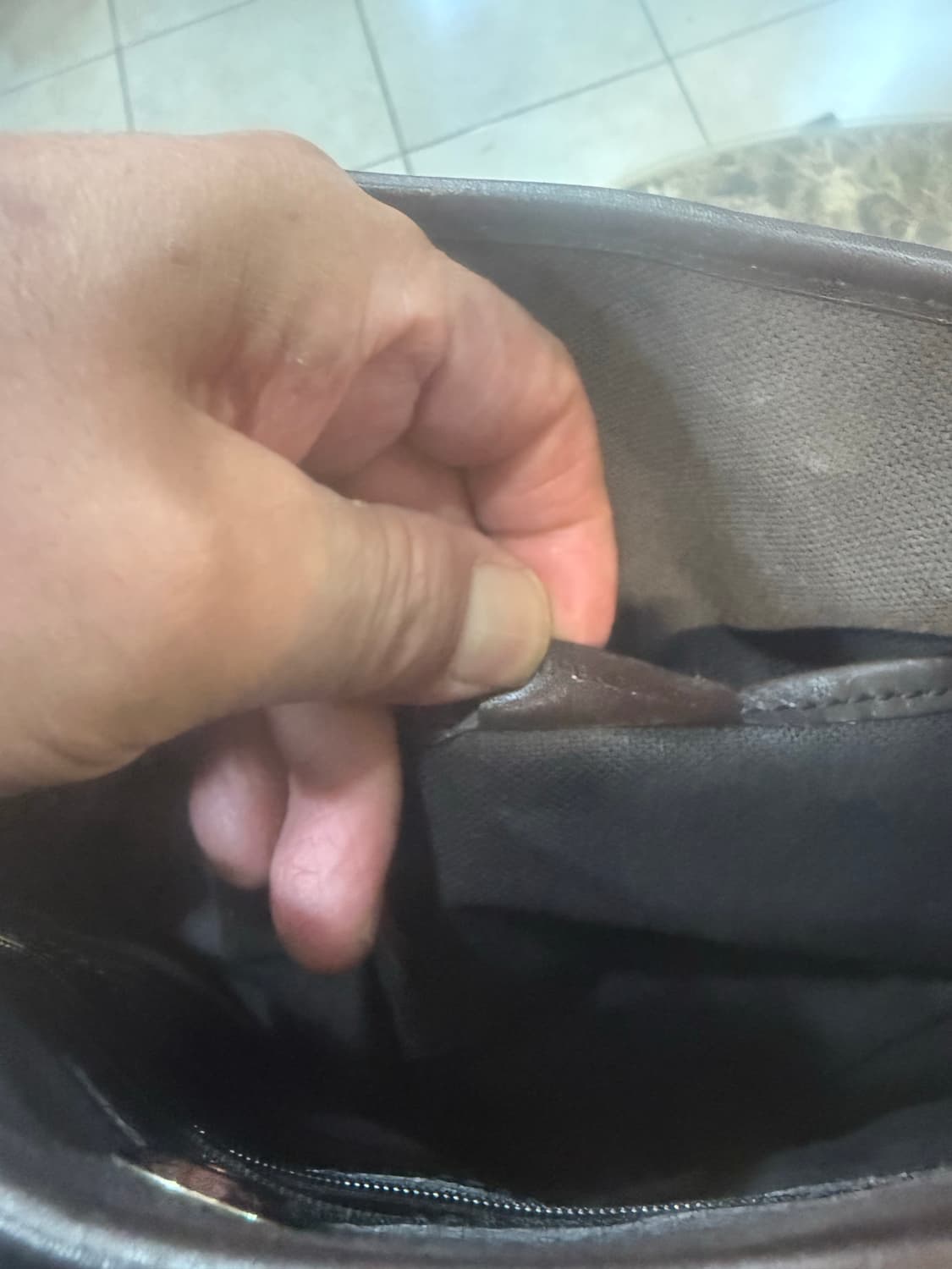 정품 버버리 노바체크 토트백 팝니다 상품이미지9