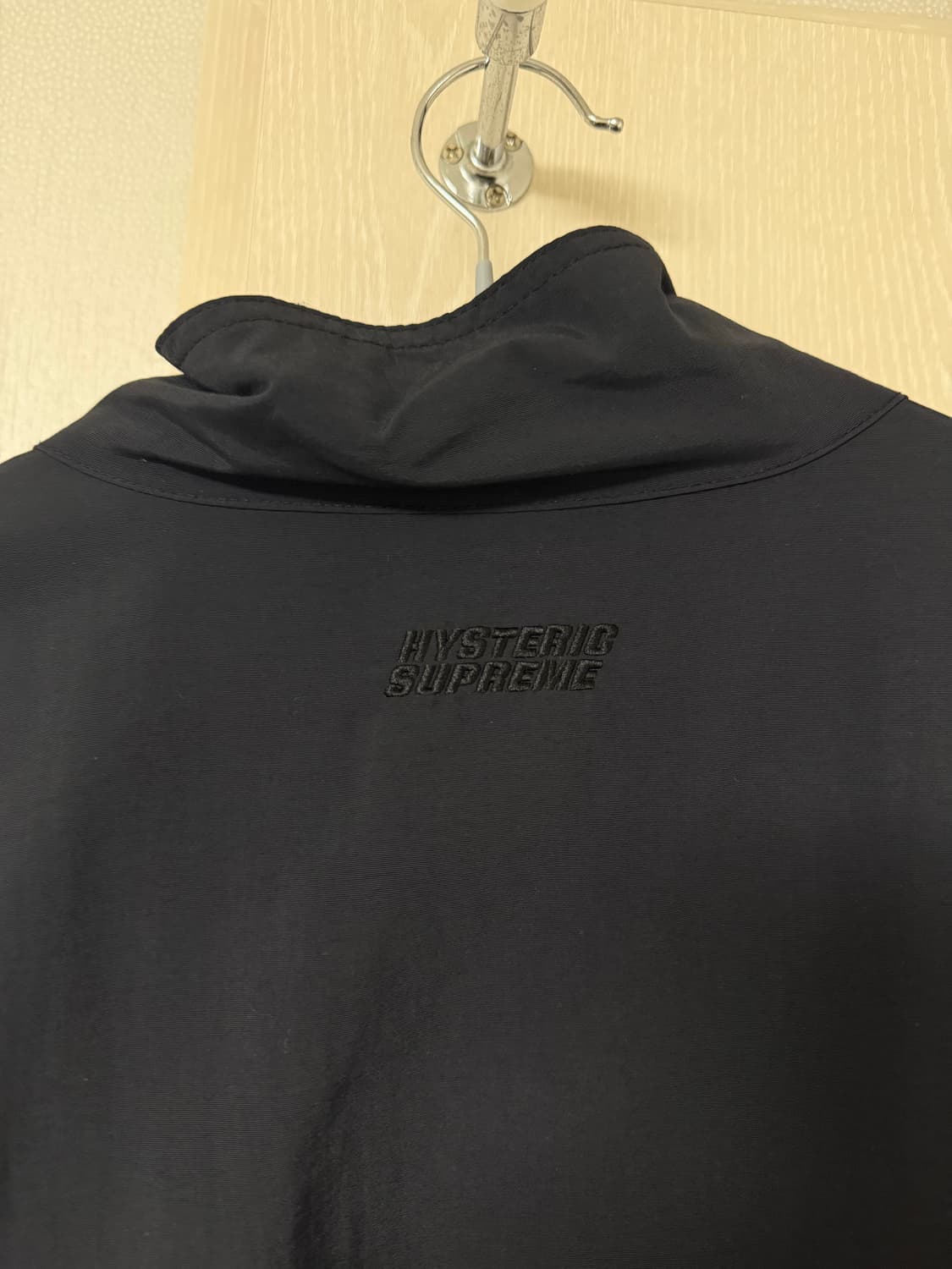 슈프림 x 히스테릭 글래머 트랙 자켓 블랙 - 24FW XL사이즈 상품이미지5