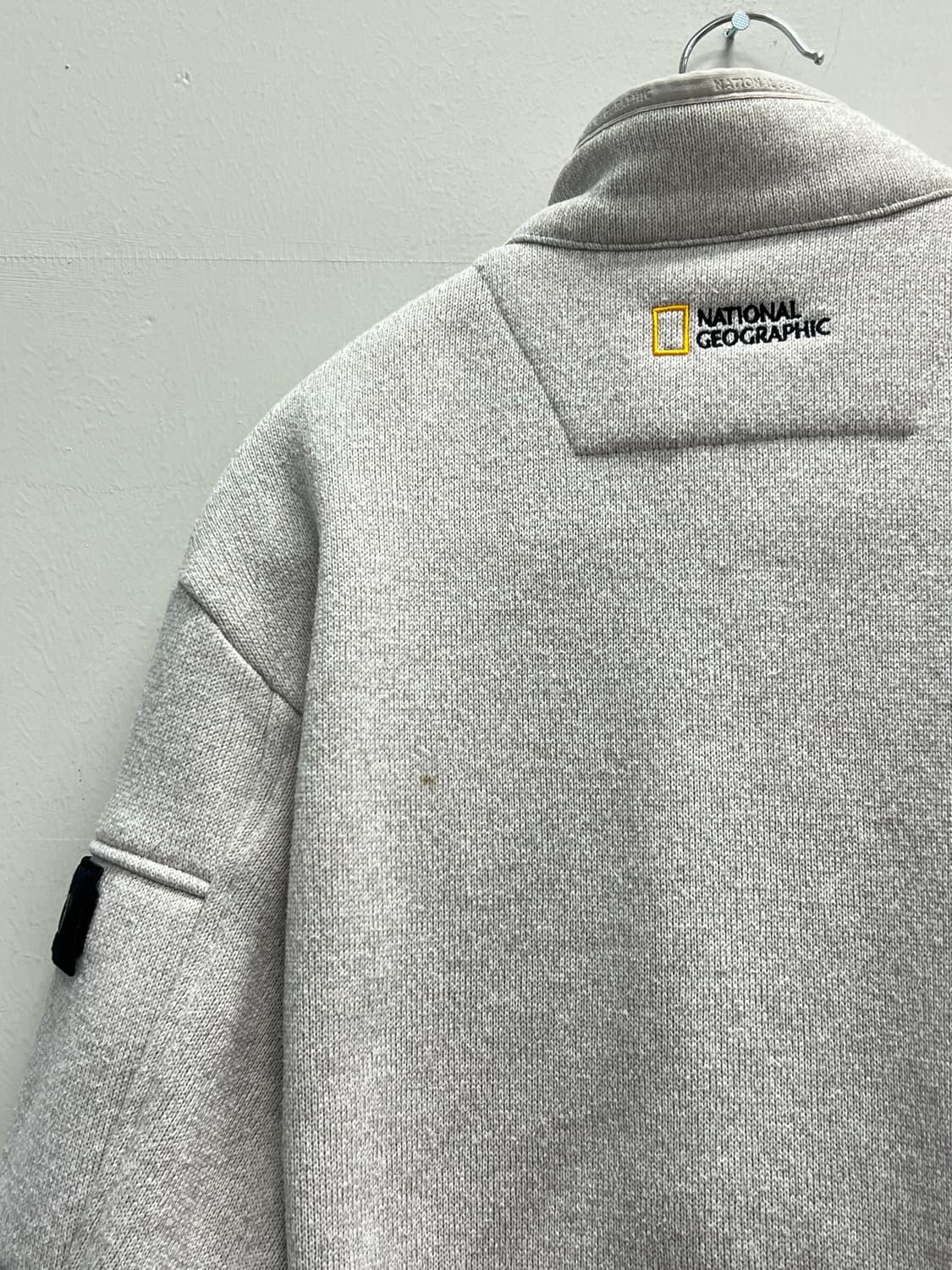 내셔널지오그래픽 니트 집업 아이보리 상품이미지7