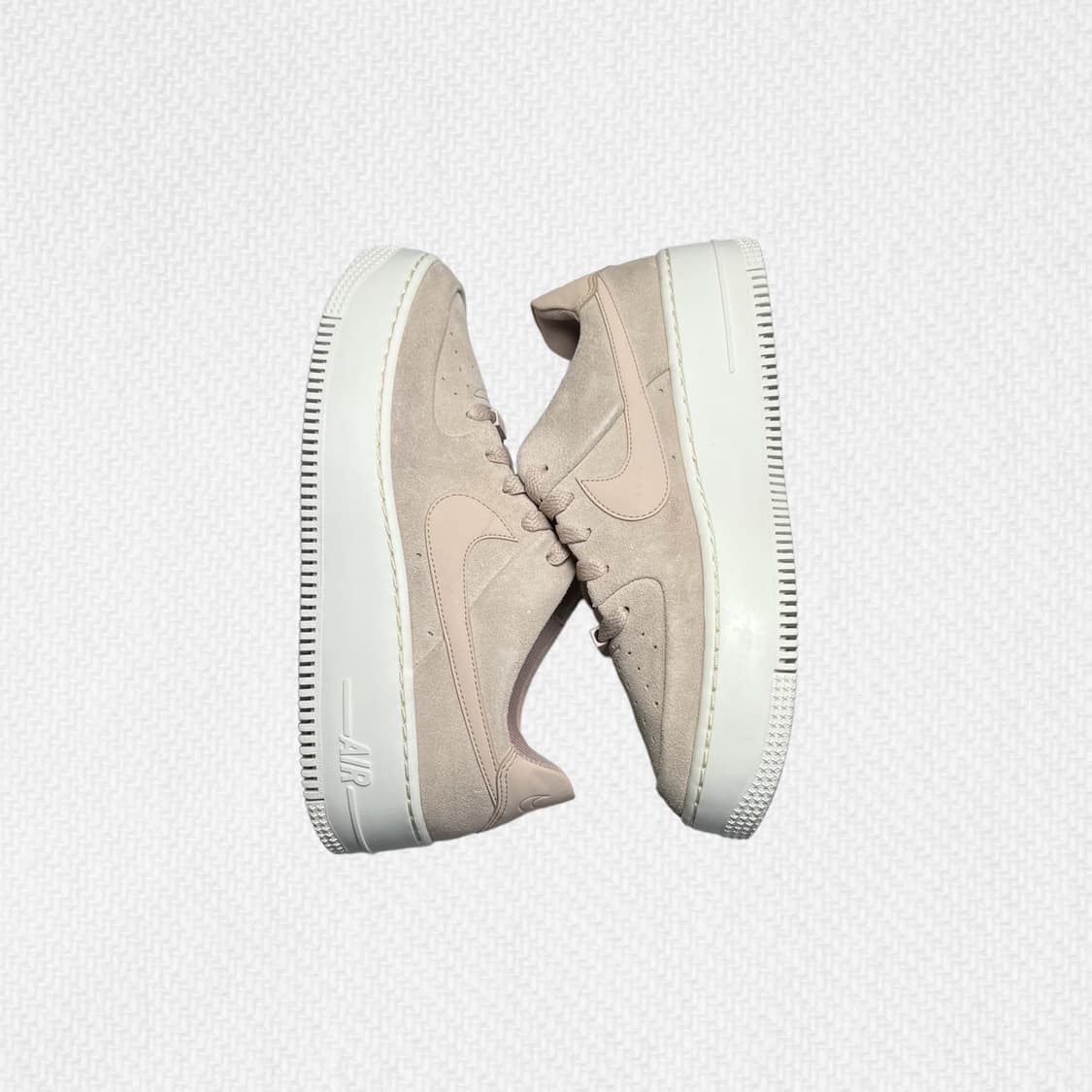 260 (W) 나이키 에어포스1 세이지 로우 파티클 베 상품이미지1