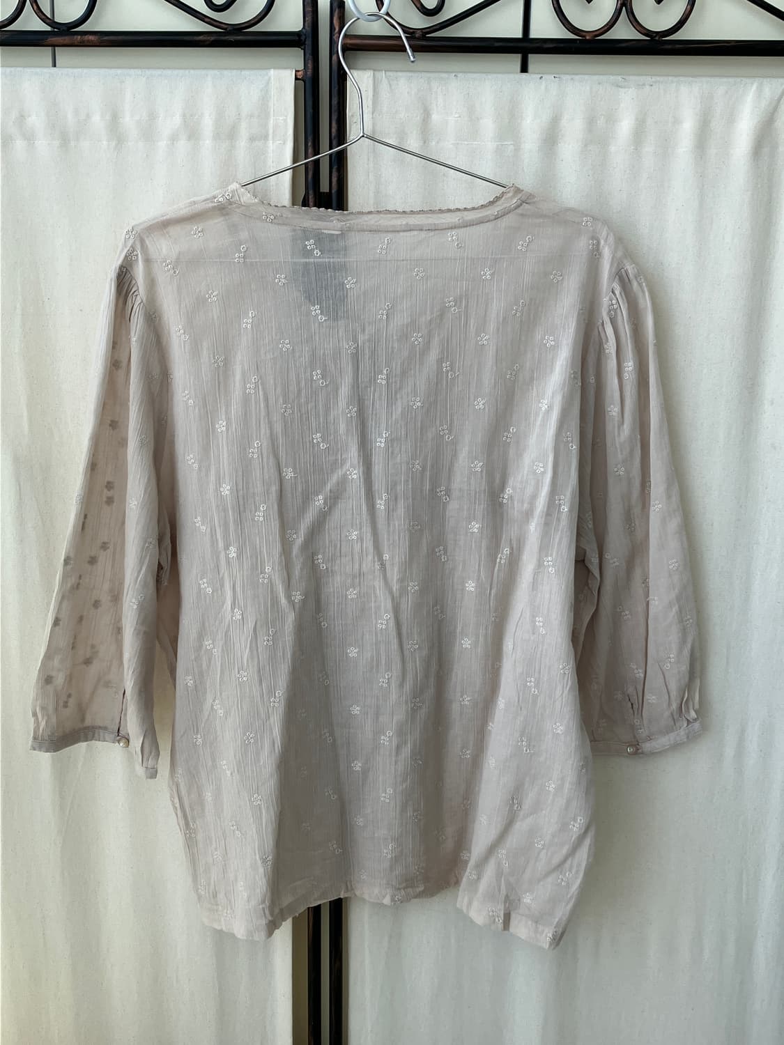 flower embroidery crochet pintuck blouse 상품이미지5