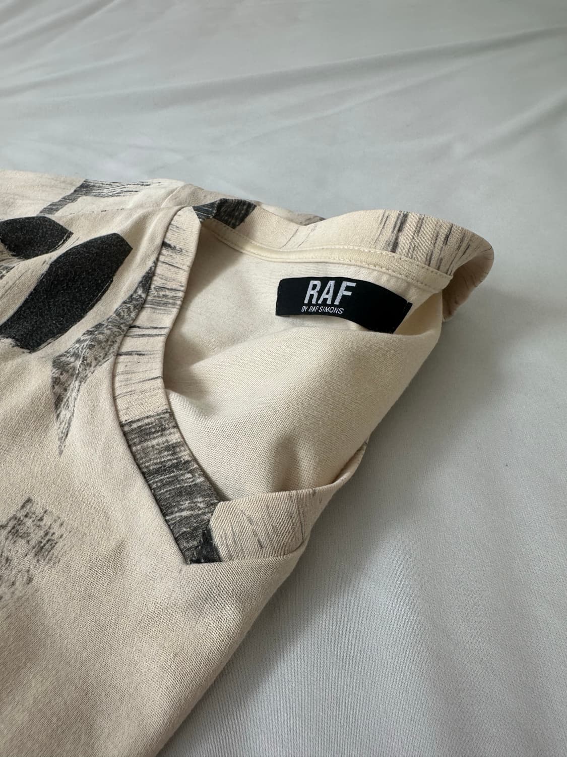Raf by Raf Simons 그래픽 티셔츠 상품이미지1