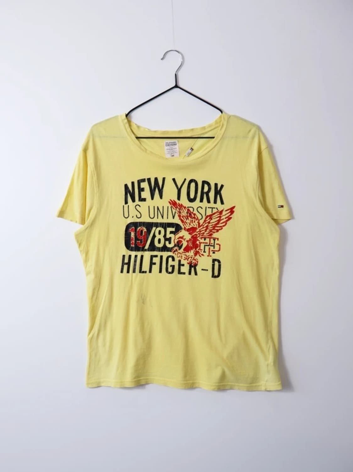 Tommy Hilfiger Yellow Graphic Tee 상품이미지3