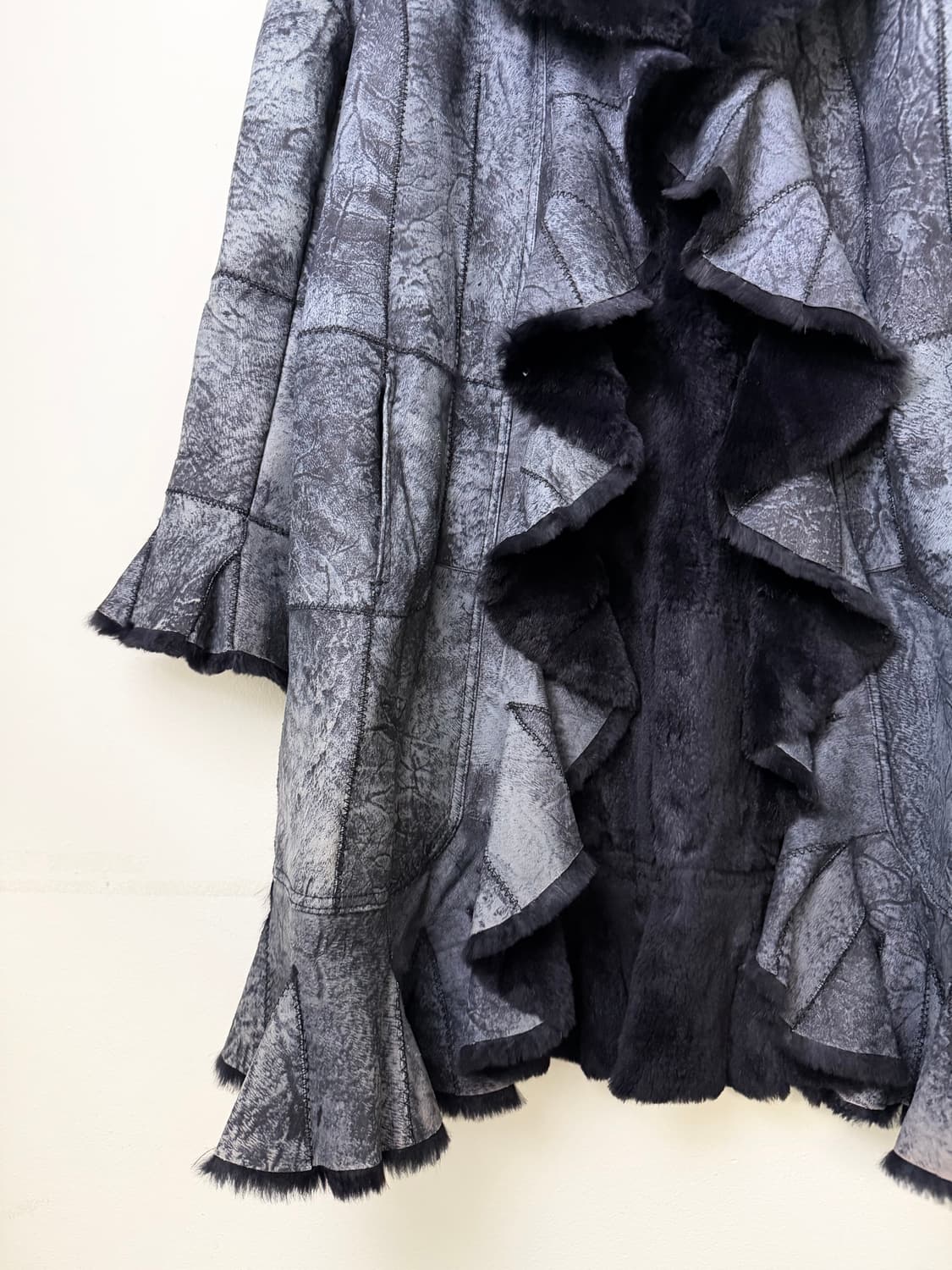 JPN 빈티지 블랙 래빗퍼 패치워크 코트 상품이미지2