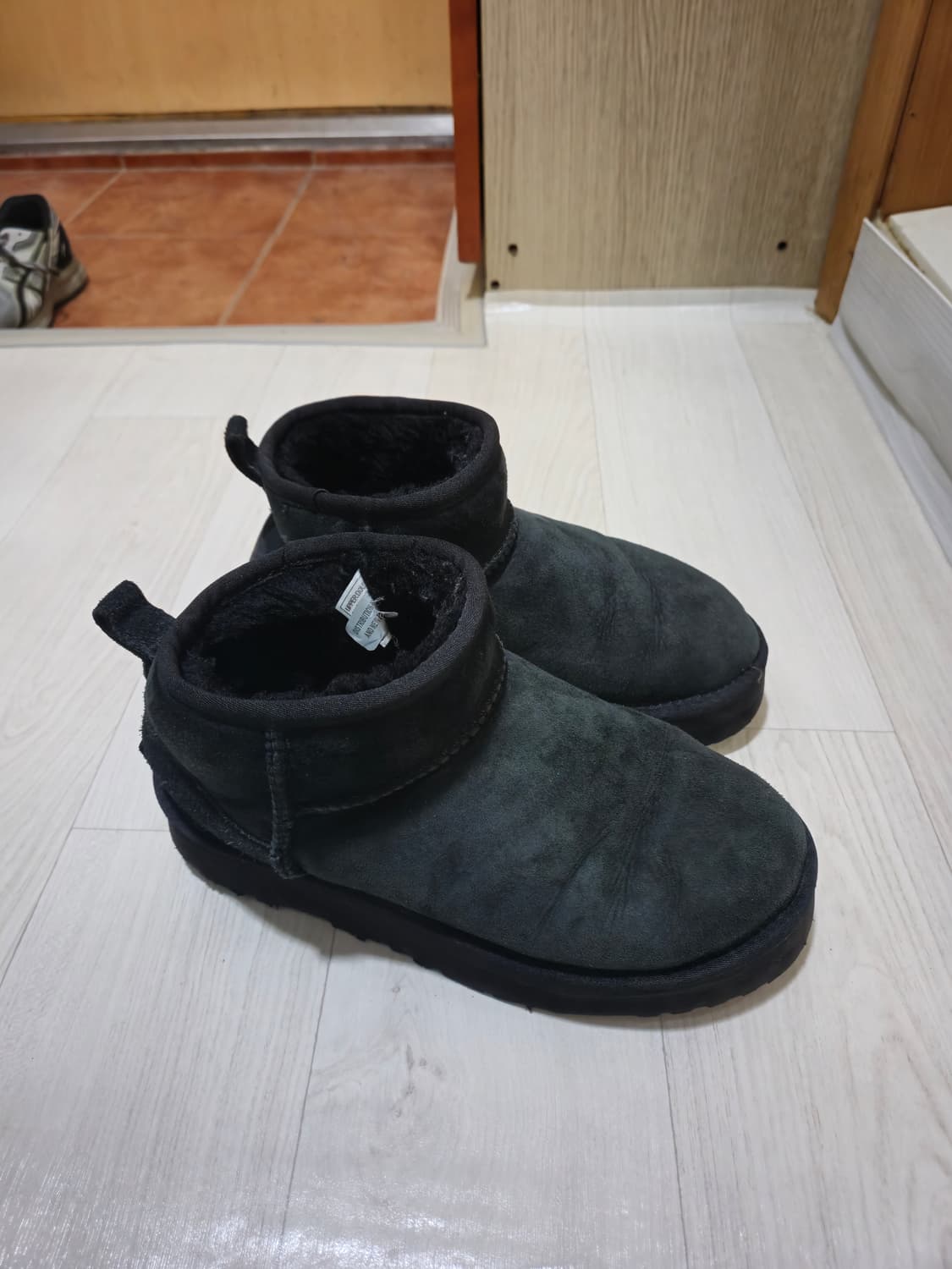 호주 UGG) 울트라 미니  통굽 플랫폼 어그 상품이미지4