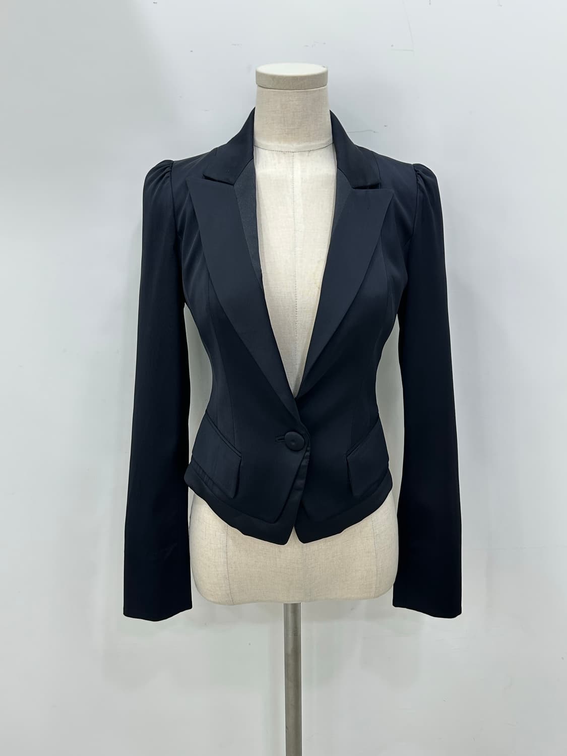 잇미샤 크롭 자켓 상품이미지1