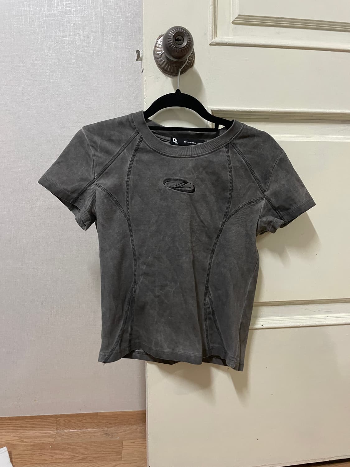 디퍼런티스 워싱 크롭 반팔  상품이미지1