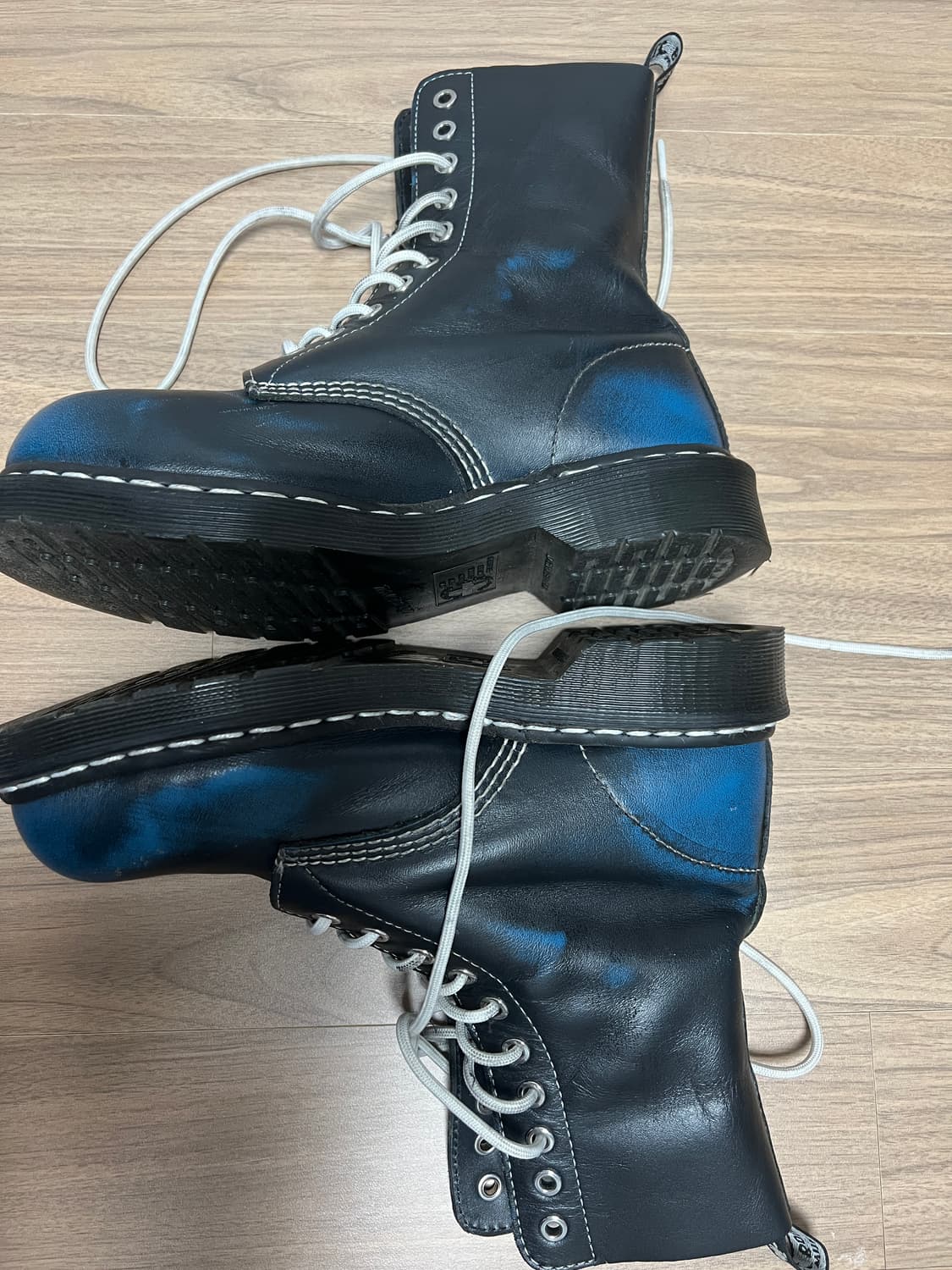 닥터마틴 1919 uk5 240사이즈 판매합니다! 상품이미지3