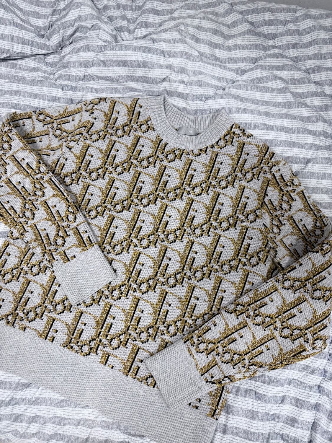 디올 오블리크 자카드 니트 L 상태 좋아요 상품이미지1