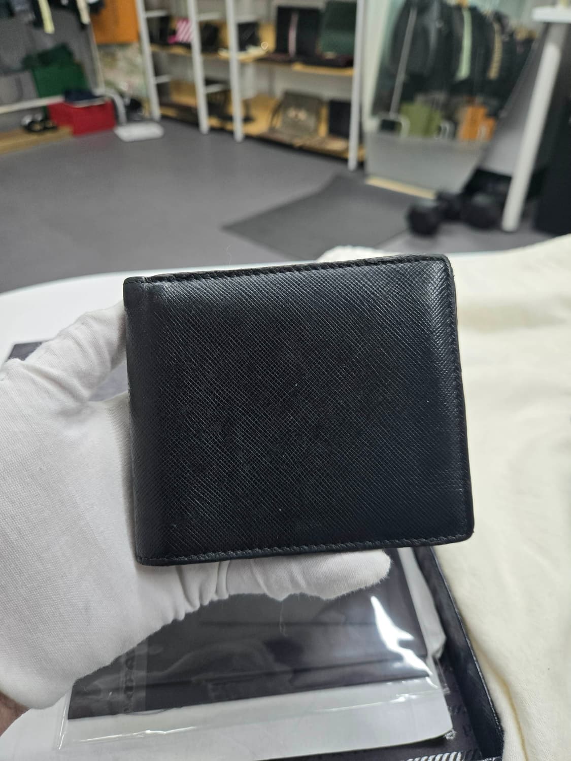 [A급컨디션]프라다 사피아노 크로커다일 반지갑 상품이미지2