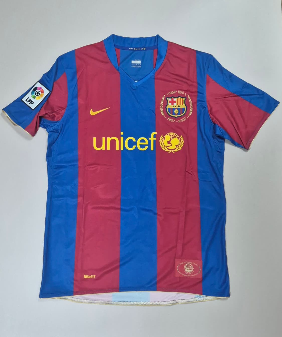 레트로)07-08시즌 바르샤 홈 호나우지뉴 유니폼 L사이즈 상품이미지2