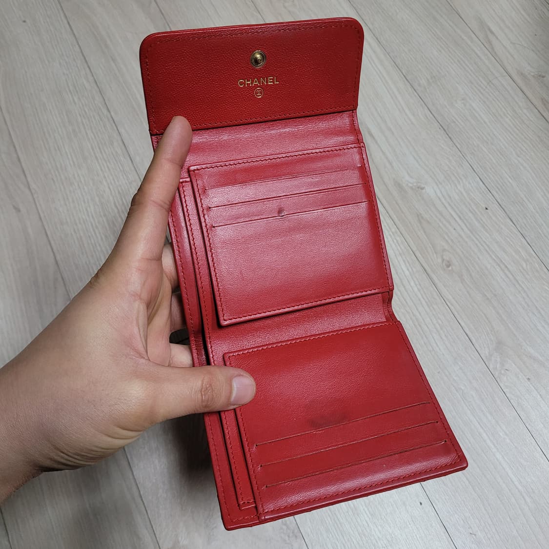 정품 샤넬 보이 캐비어 반지갑 상품이미지6