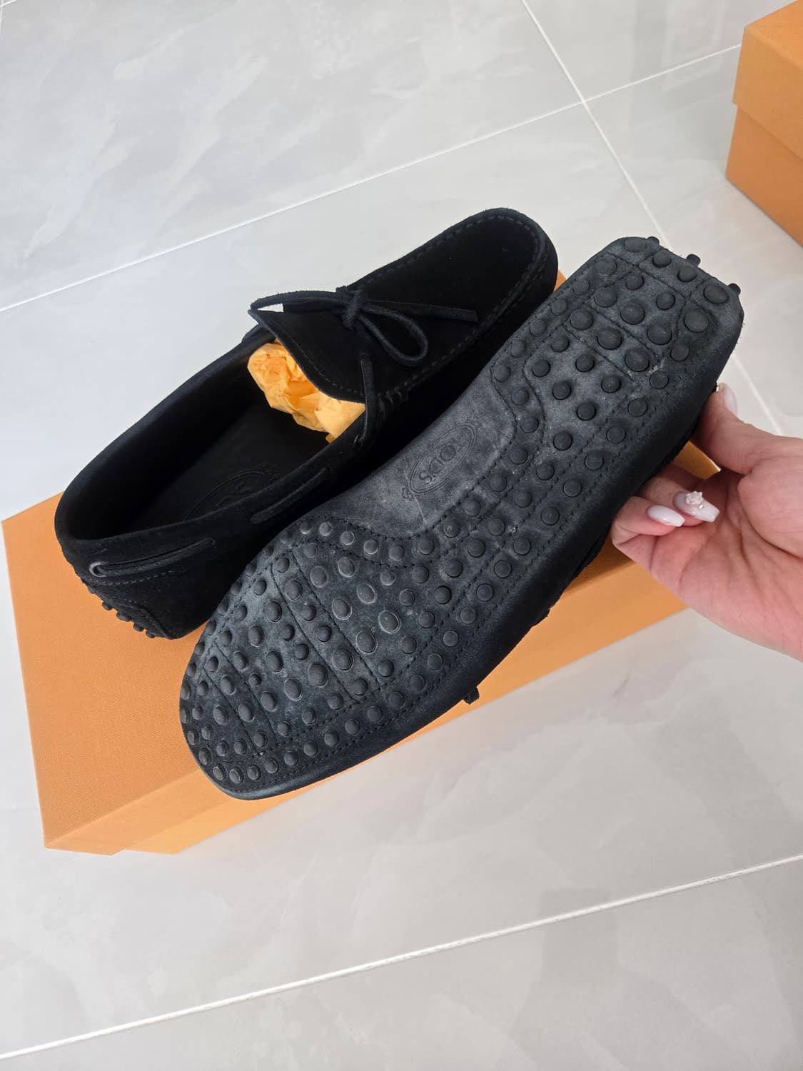 2회 착용 ) TOD'S 토즈 고미노 블랙 스웨이드 남성 로퍼 상품이미지2