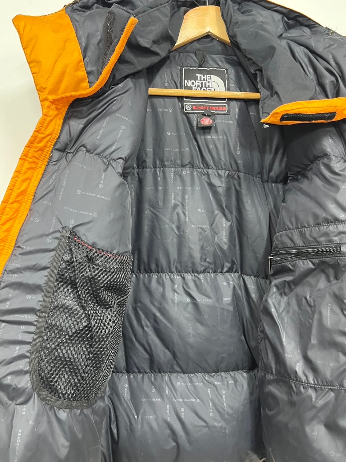 노스페이스 700 눕시 써밋 윈드스토퍼 구스다운 패딩 상품이미지4