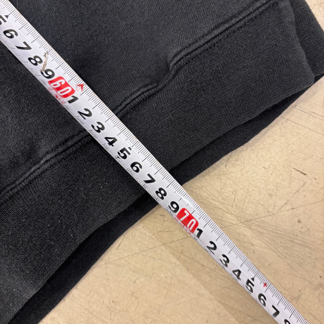 트레셔 빅로고 블랙 맨투맨 상품이미지4