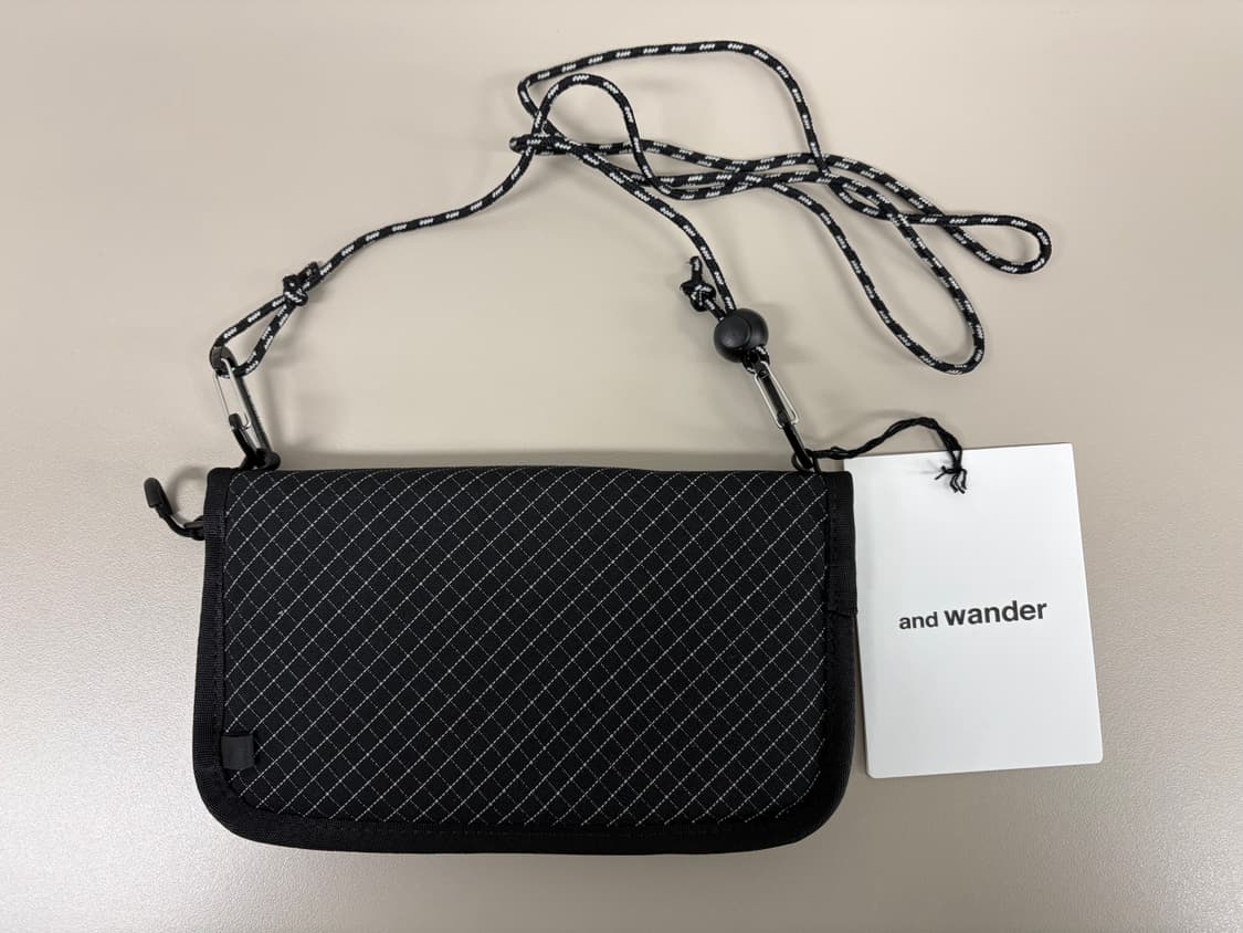 [무료배송]앤드원더 립 파우치 블랙 신품 사코슈 상품이미지4