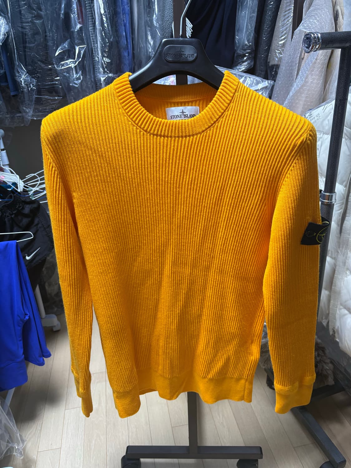 스톤아일랜드 귤색 니트 L 상품이미지1