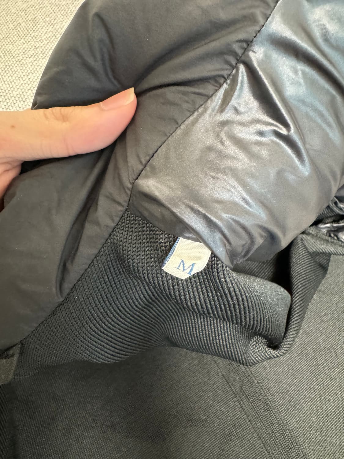 몽클레어 빅로고 니트패딩 점퍼 상품이미지5