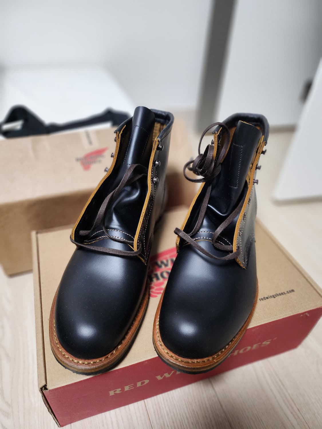 (새상품) 레드윙 벡맨 9060 285 판매합니다 상품이미지1