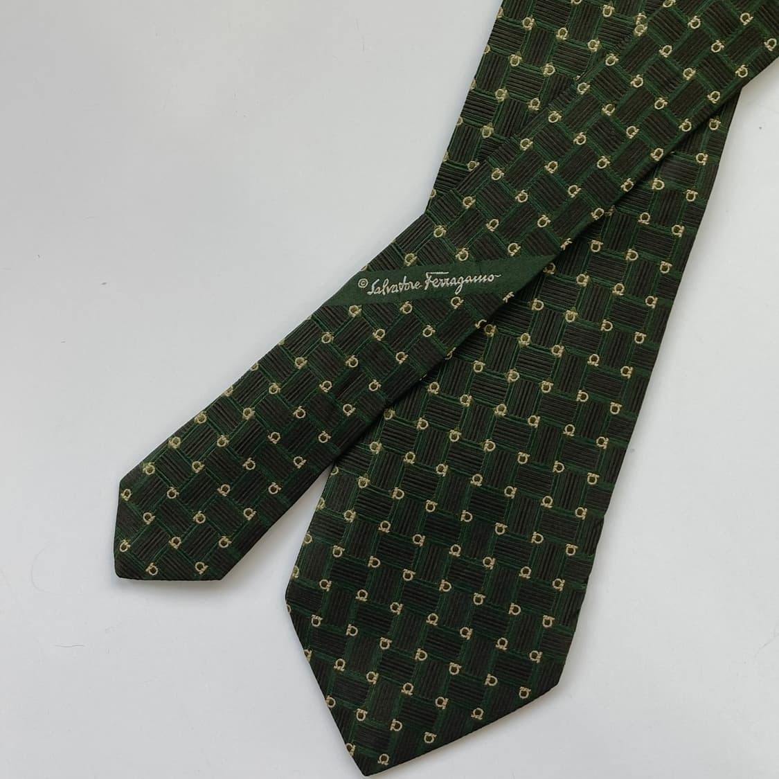페레가모(Ferragamo) 모노그램 명품 정품 넥타이 상품이미지1