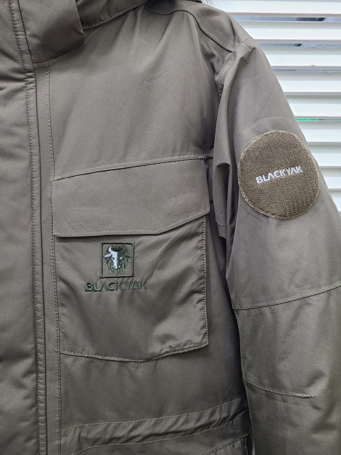 블랙야크 고어텍스 구스다운 패딩 파카 상품이미지2