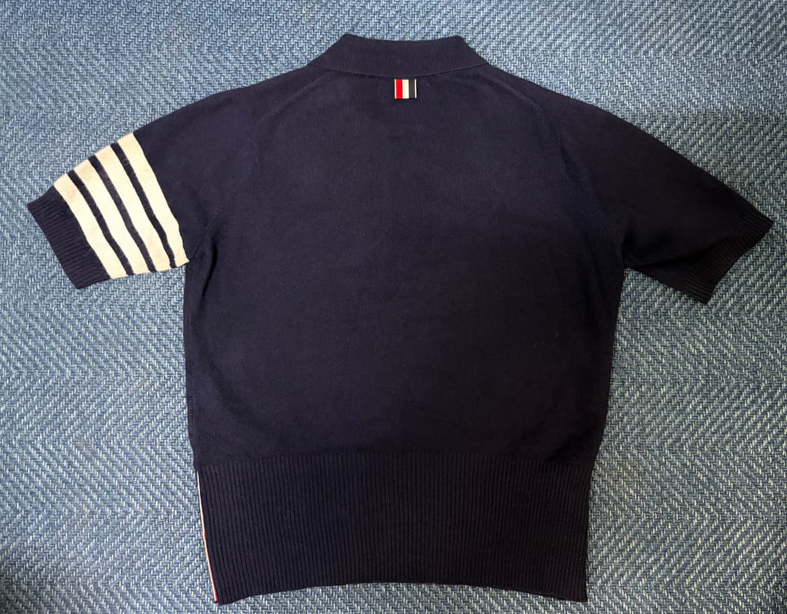 톰브라운 네이비 사선완장 캐시미어 반팔 카라니트  1사이즈. 꼭 구매하실 상품이미지2