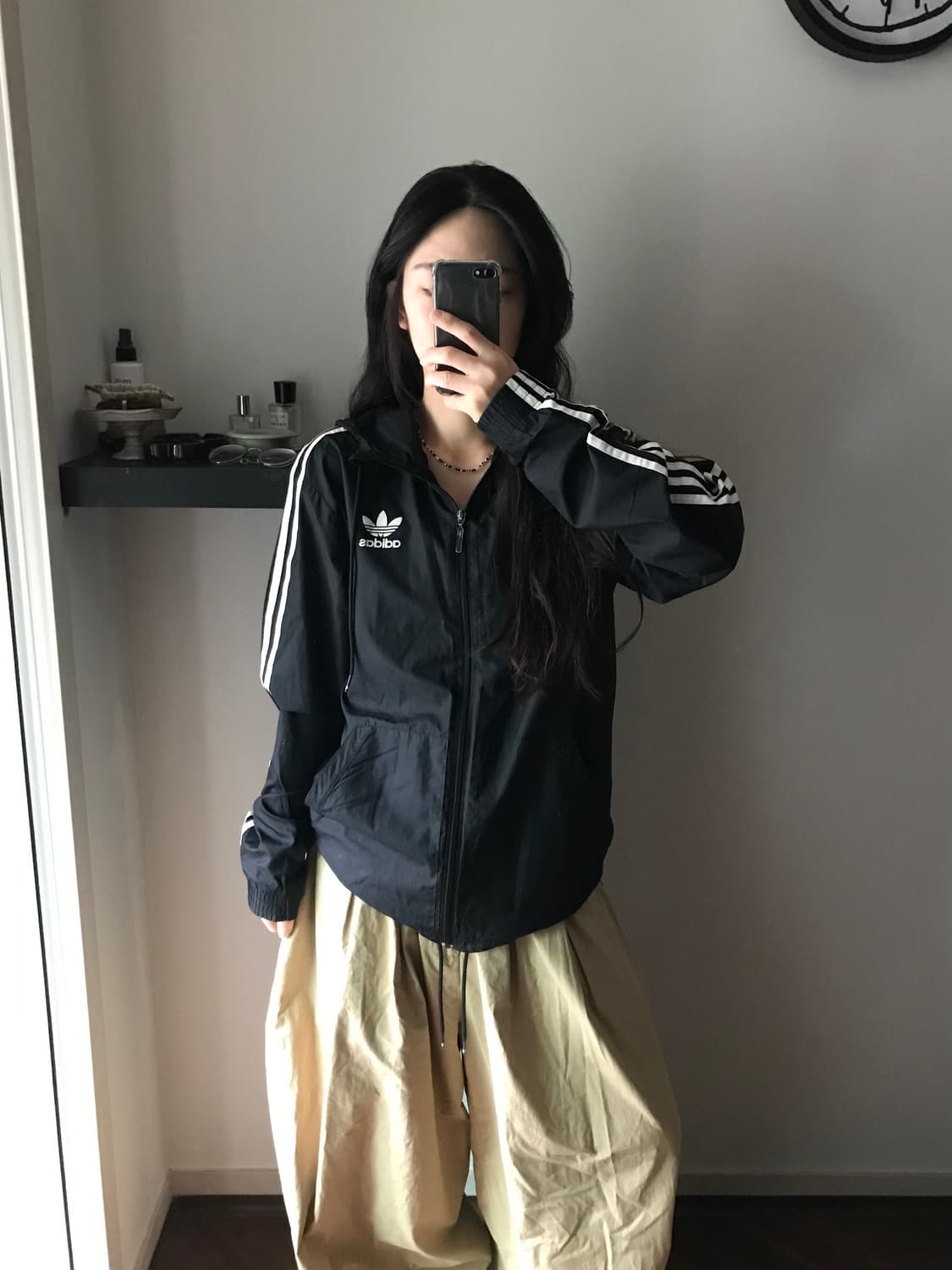 아디다스 삼선 로고 사이드라인 블랙 바람막이 상품이미지1