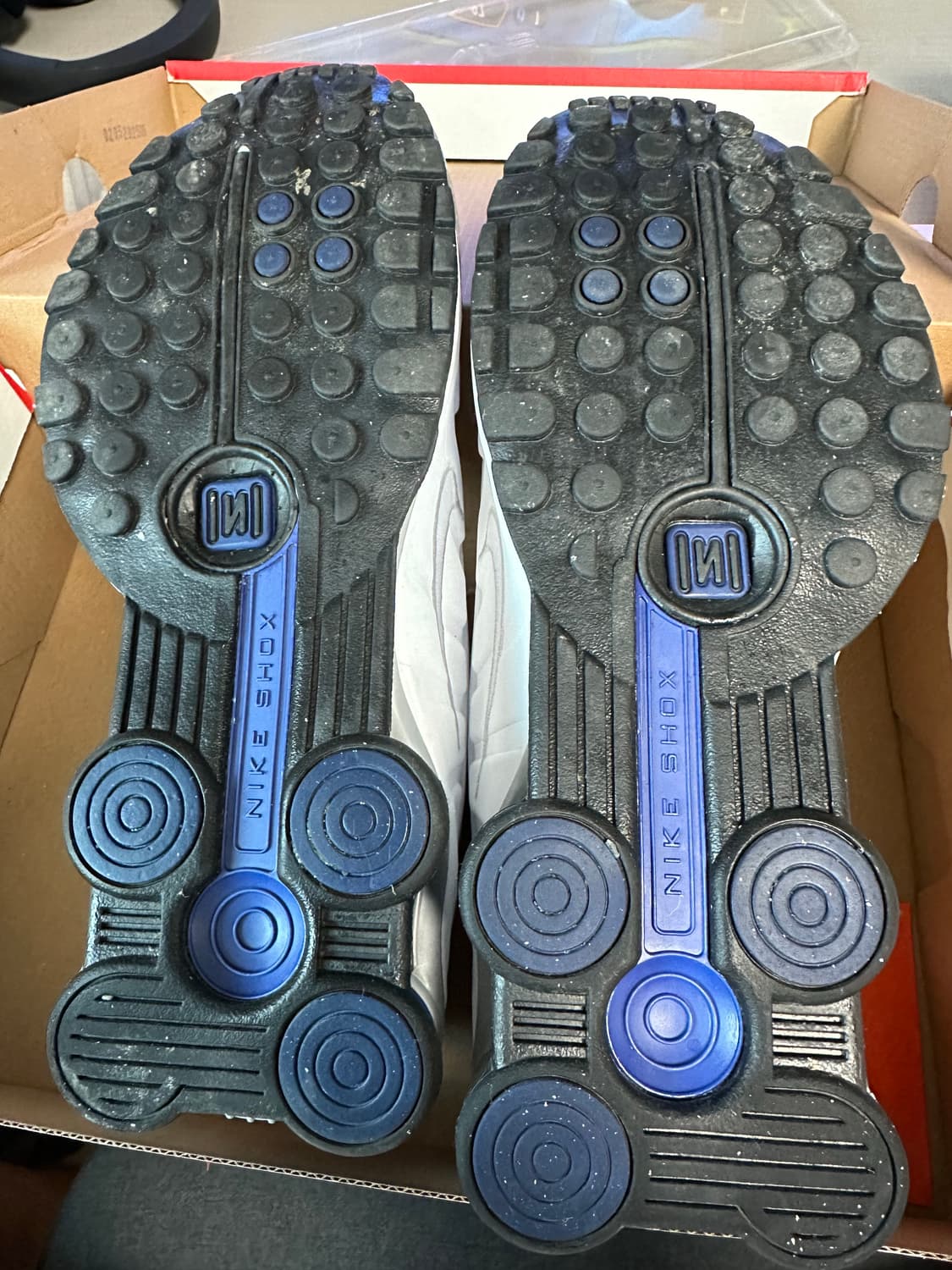 나이키 샥스 R4 화이트 메탈릭 실버 딥 로얄 블루 265 상품이미지4