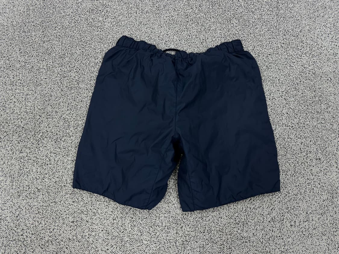 프라다 레드로고 리버시블 반바지 상품이미지2