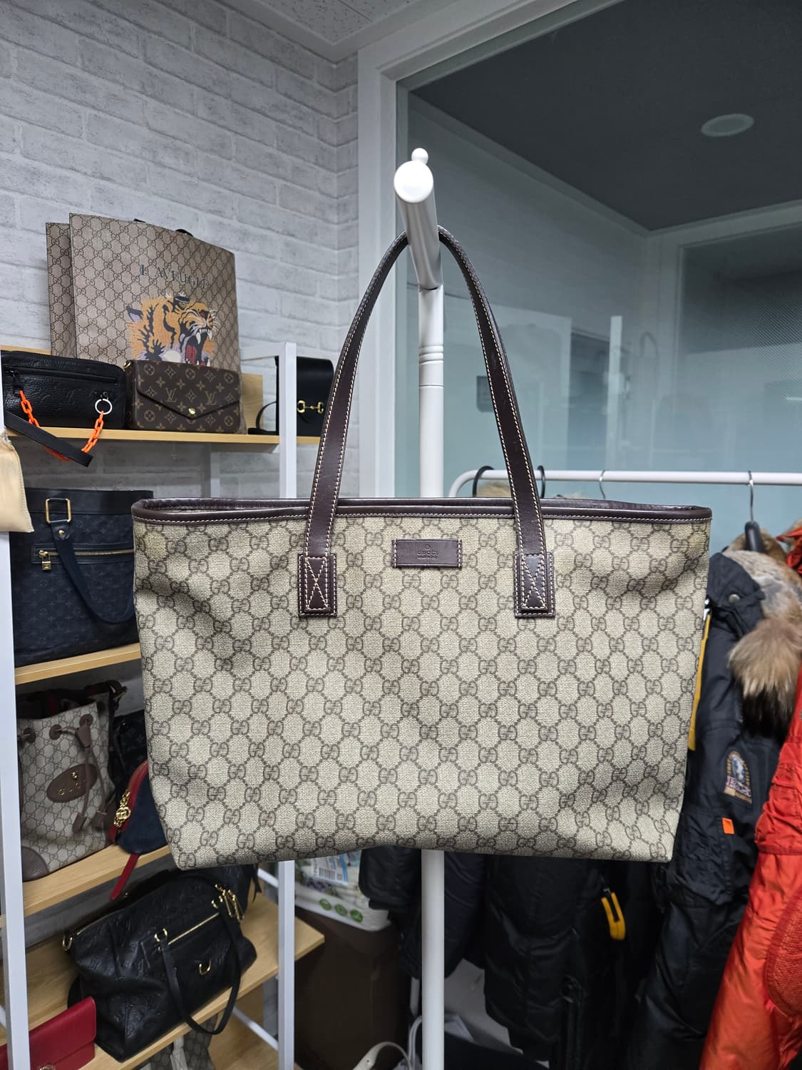 [특가][정품] 구찌 시그니처 토트백 상품이미지1