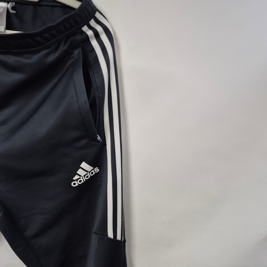 아디다스 맨유 트레이닝 팬츠 남성30 상품이미지2