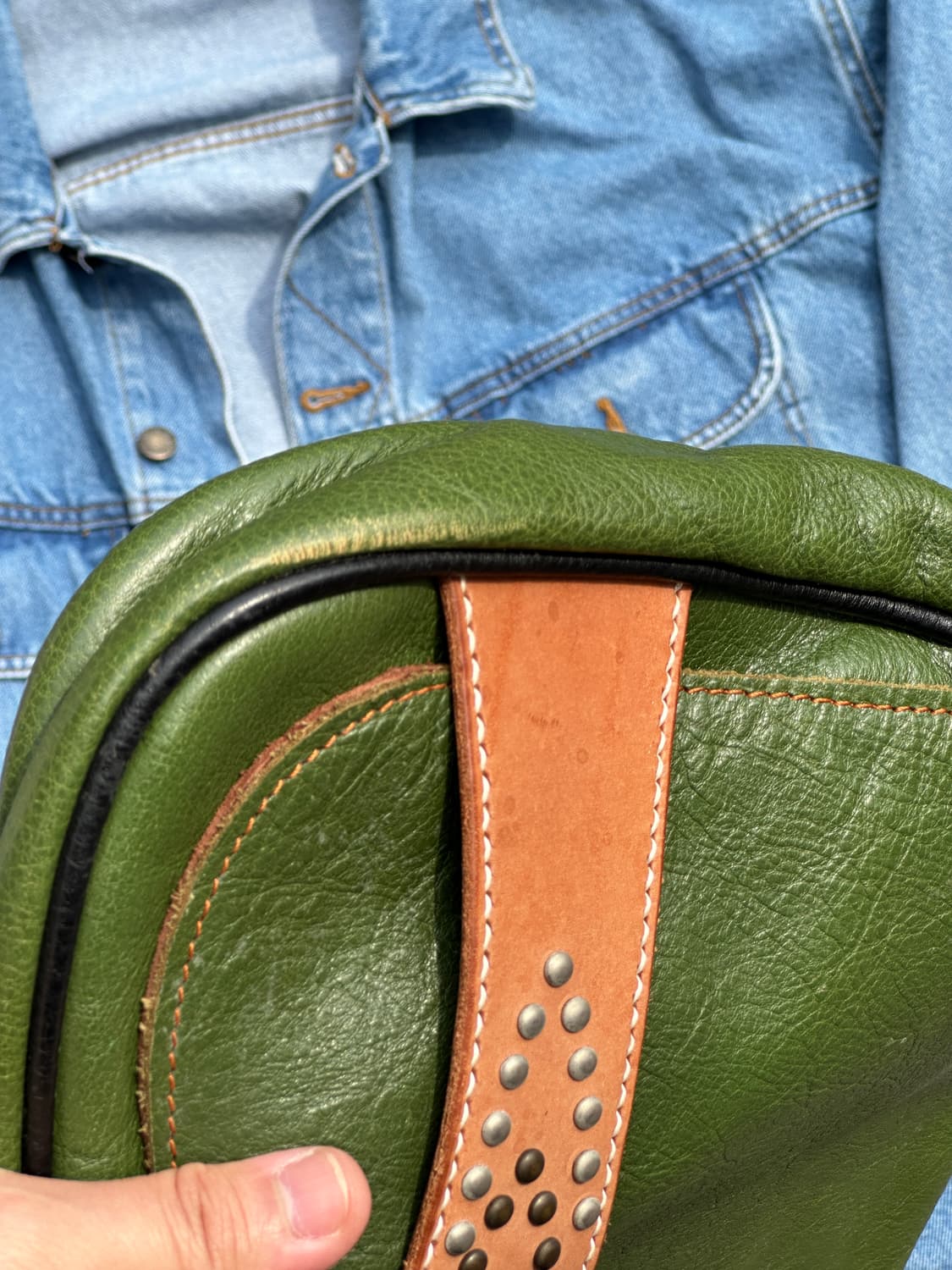 빈티지 핸드메이드 소가죽 메신저백 그린 레더 웨스턴 스터드 크로스백 상품이미지9