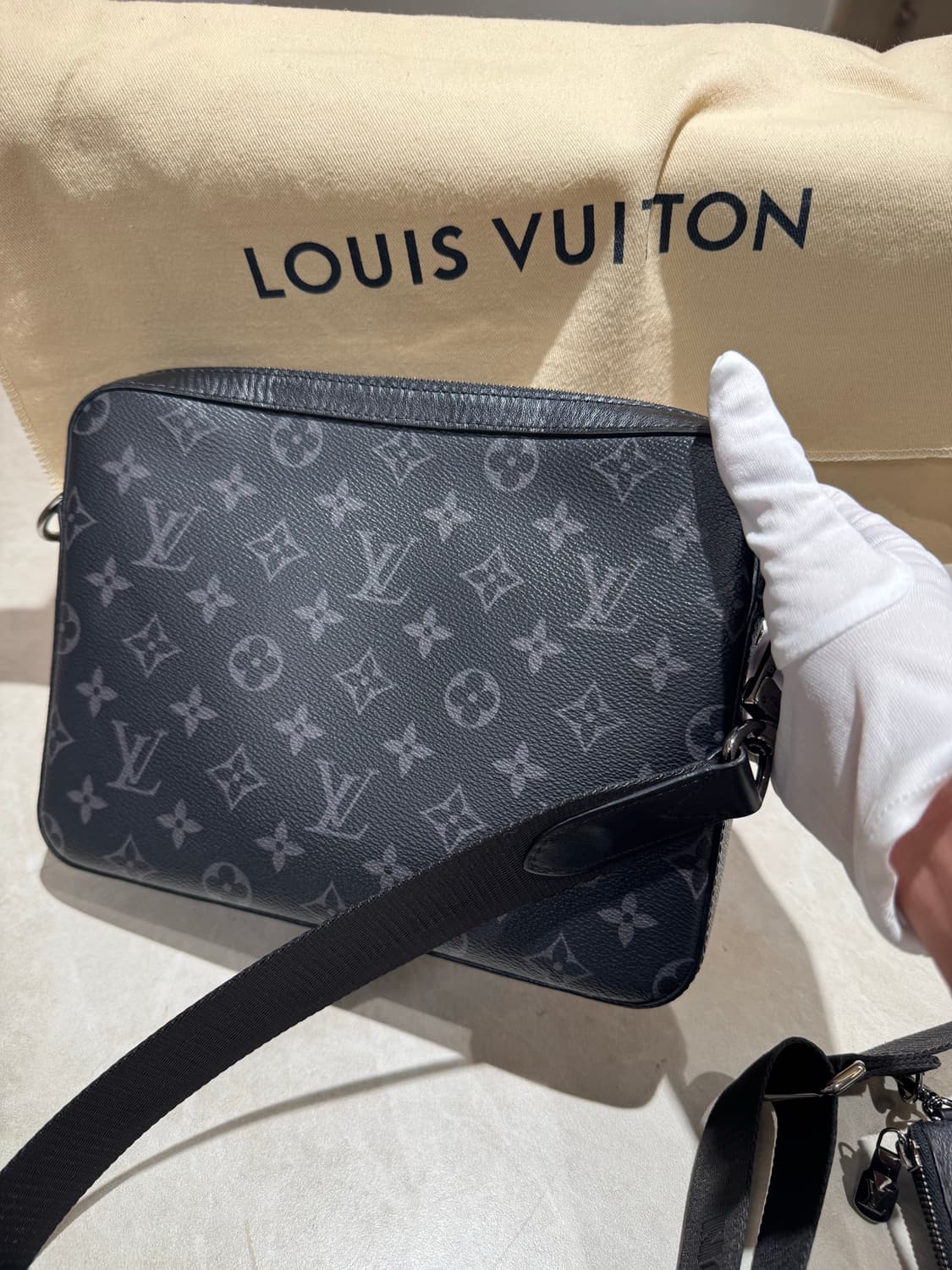 (정품) 루이비통 이클립스 트리오 메신저백 상품이미지3