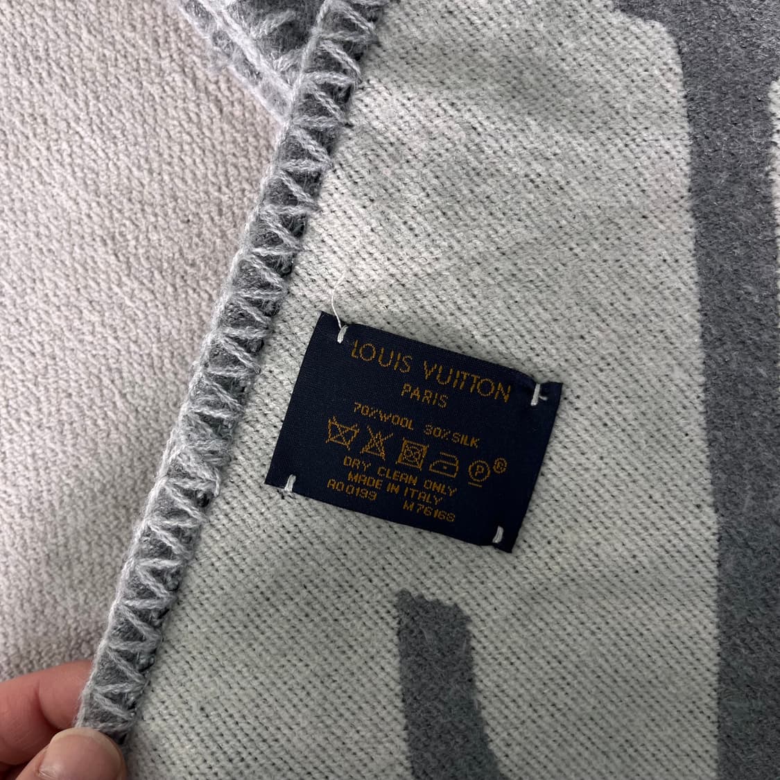 루이비통 모노그램 울 실크 머플러  상품이미지4