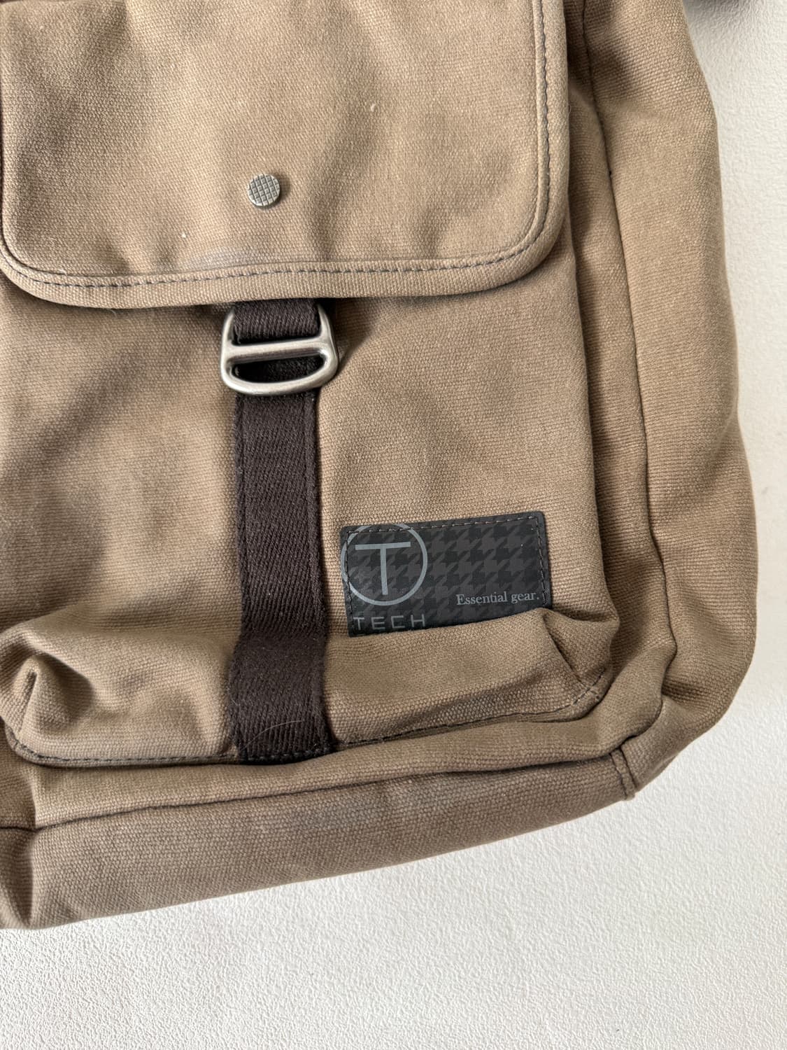 투미(TUMI) T-TECH 크로스 토트백 상품이미지2