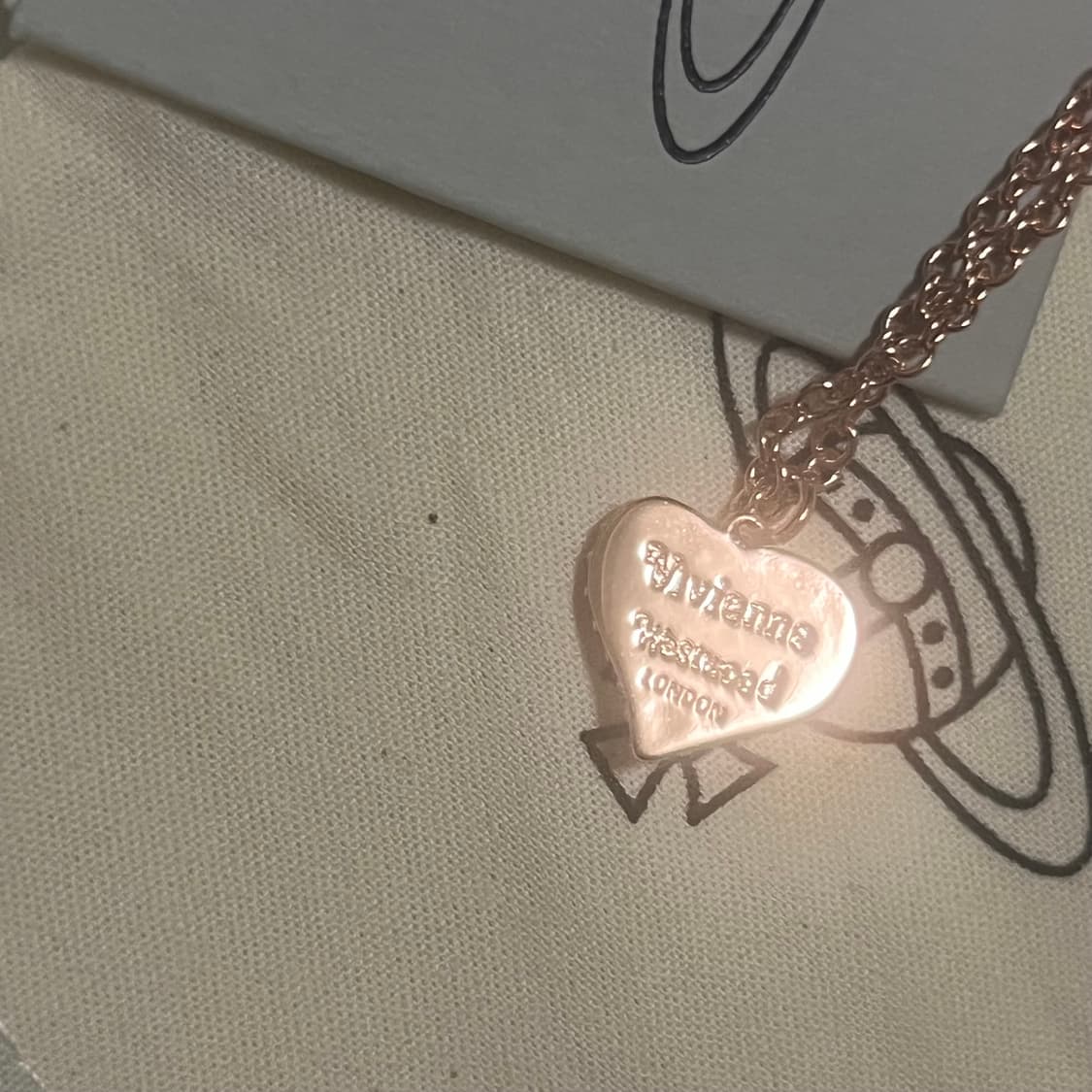 비비안웨스트우드 페트라 목걸이 로즈골드 상품이미지4