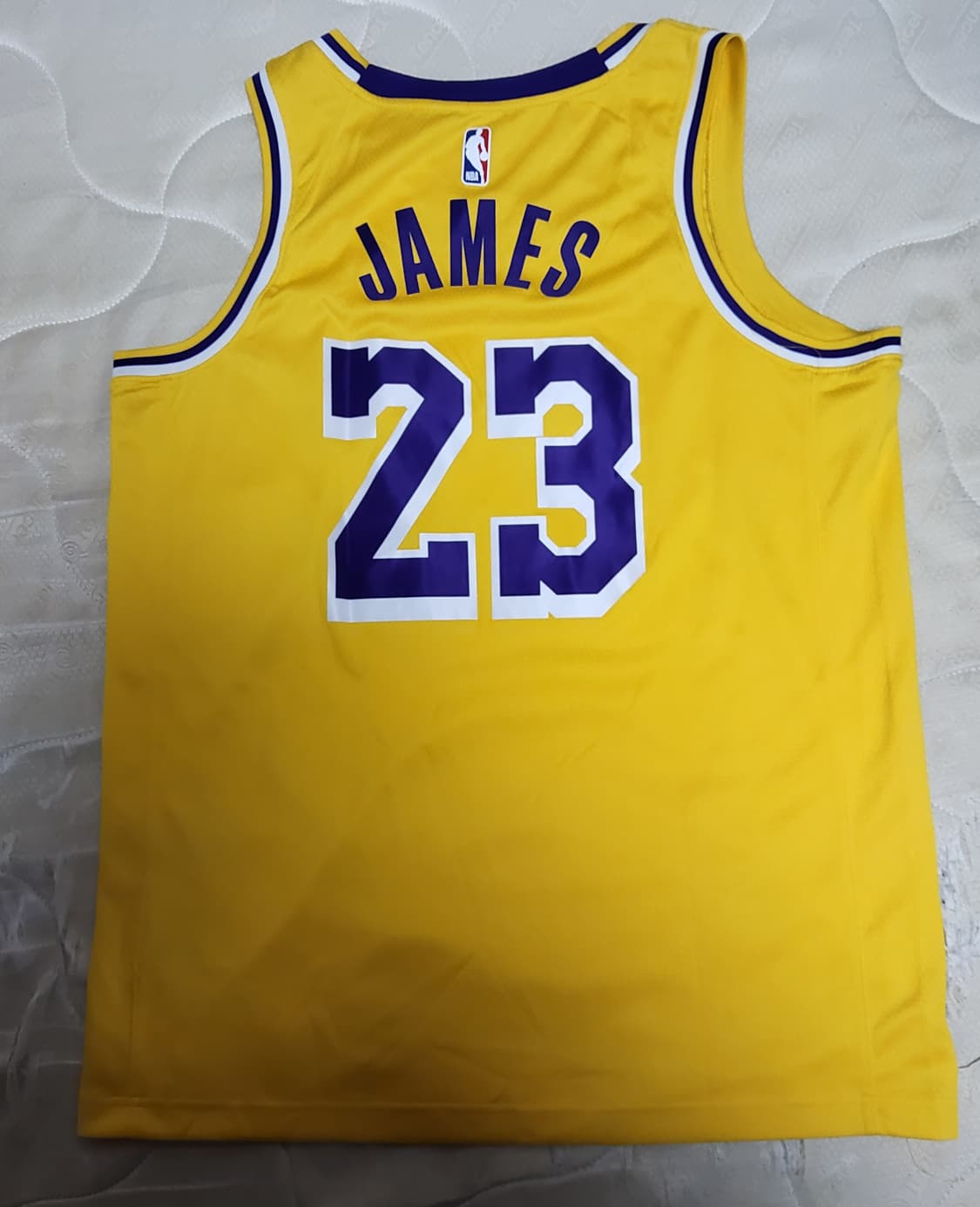 (새제품) 레이커스 르브론 제임스 유니폼  (정품) 상품이미지2