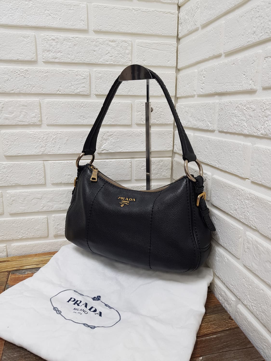[정품] PRADA 프라다 비텔로 다이노 숄더백 상품이미지1