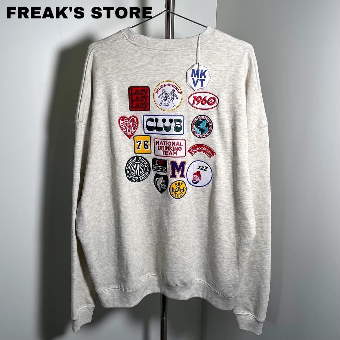 프릭스 스토어 패치 맨투맨 상품이미지1